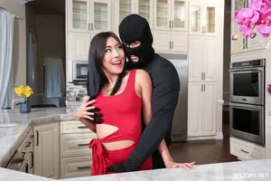 ông chồng để vợ yêu cho anh da đen chụp ảnh rồi bà xã nghiện luôn “thằng nhỏ tây”